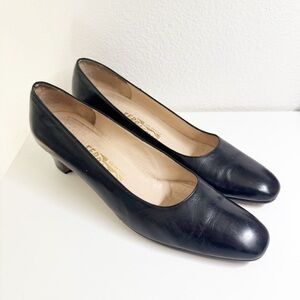 Salvatore Ferragamo Vintage Black Leather Pumps Size 10
